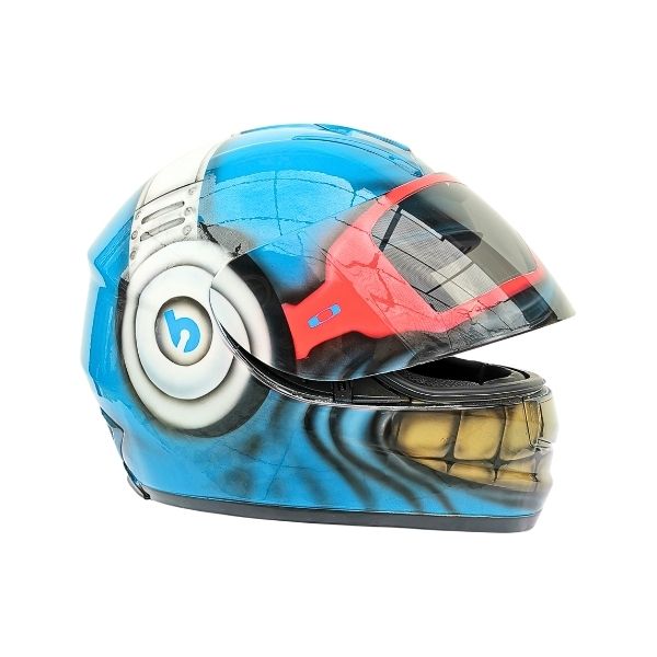 2_Gold-teeth-helmet b